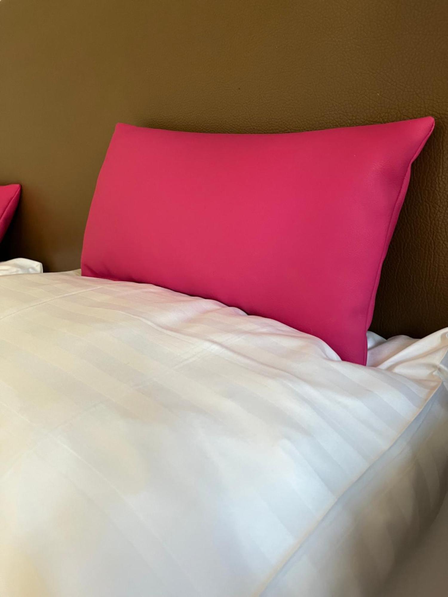 4U Hotel Men Only Hohenthurn ภายนอก รูปภาพ